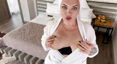 KarmenMilf: बड़ी गांड वाली सौतेली मम्मी गांड चुदाई करना चाहती है