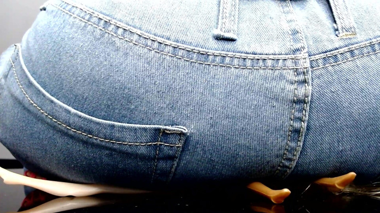 Maeling: Shrunk Teens Crushed in Denim Jeans and Ass Stifled Ignorant