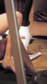 Scène de déjanté insatiable - une MILF blonde 3_busty finit par coucher avec un client dans la salle de sport