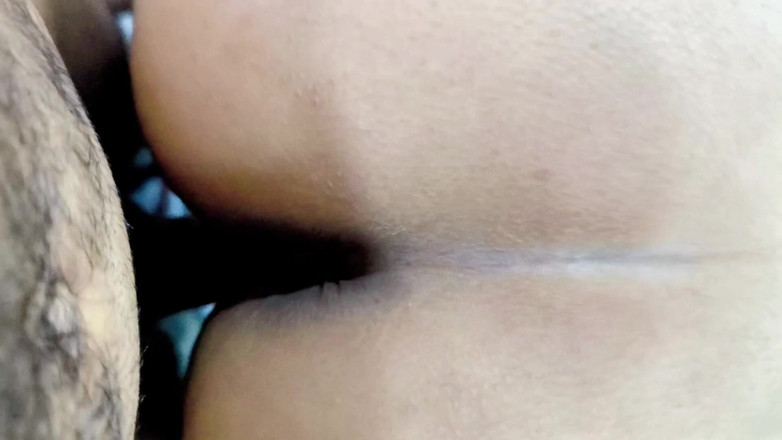 Manosexyscat69: Beautiful Paki Stepsister Big Ass Desi Sucks Big Dick Hard...