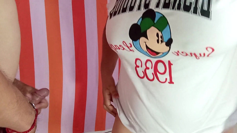 Valkyrieandluigy: Chica muốn con cu cứng