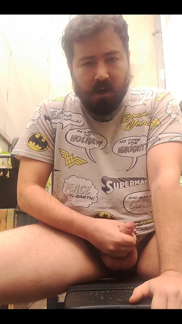 Rokkuman: Chubby Man Jerking off