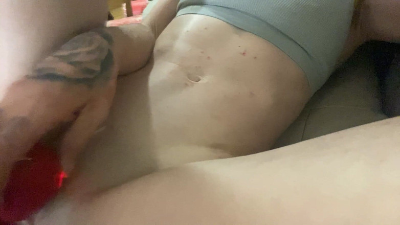 Renneeasxx: Mrdka na mě