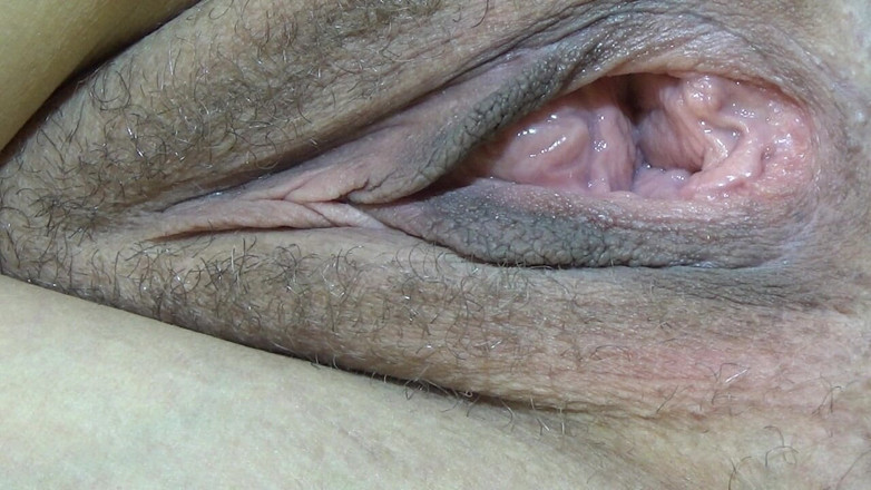 AnnaBUST: La mia bella figa gialla