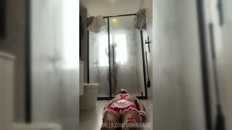 Domina Havi: Treinando meu escravo em como ser um escravo