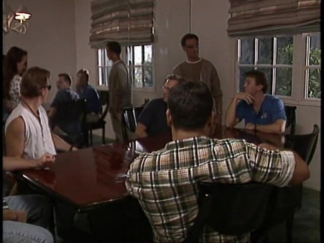 The Classic Archives: Ragazzo scopa duramente bruna in un letto soffice