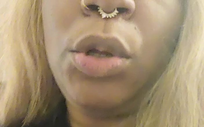Josie4yourpleasure: Wie ist dein montag?