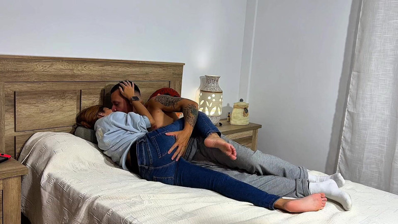 Labestiaylabella: Chảy tràn tinh dịch trong màn làm tình âm hộ ướt át của...