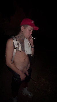 Harry_jen | Sexy Guy Smokes and Pisses