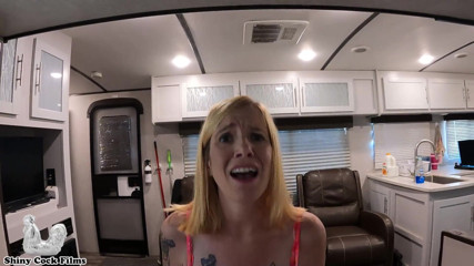Jane Cane: Stepson catfishes stepmom on tinder