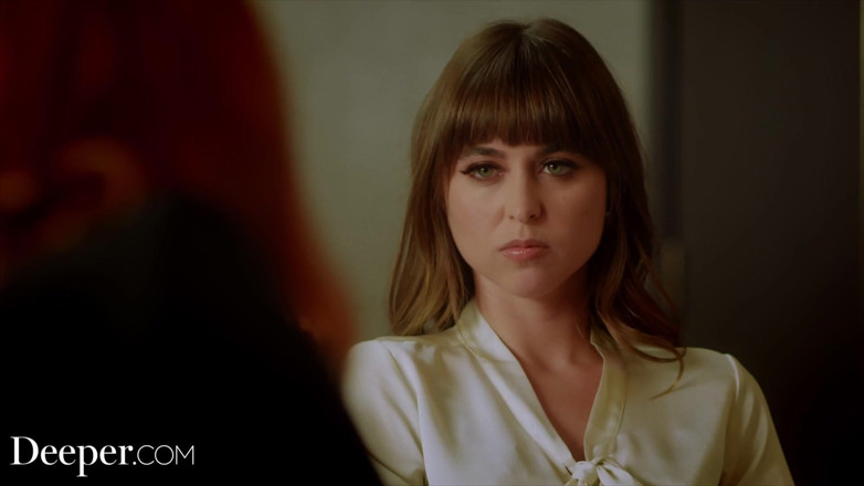Deeper: Lebih. Maitland si cewek hot rambut merah melatih sekretarisnya riley...