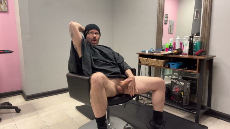 Hairy Wolfe: 이발소의 털이 무성한 근육 새아빠 이발소에서 페니스 포르노 자지 중독된 털이 무성한 근육 자지 새아빠 동