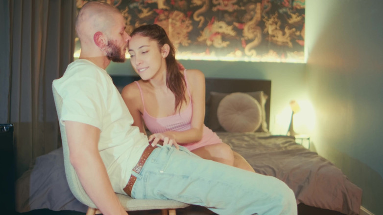 Alex Goes: Eva Generosi dễ thương được tôn thờ đôi chân của cô ấy &amp; thưởng...