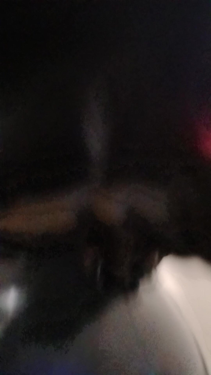 Latex Boy: Isreali gasmask lateks eşofman boşalması