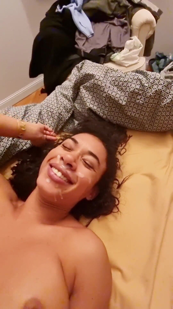 tahlialane: Eu adoro ser fodida como uma vadia