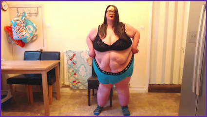 SSBBWLadyBrads: Показ мод жиробасина