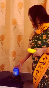 Istri India yang masih belum puas dipuasin sama timun ukuran raksasa