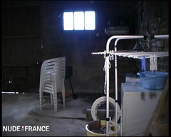 La France a Poil: Dame in jeder ecke des hauses gefickt!