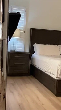 Hete vrouw Cali K gaat 3 rondes met phantomslagen