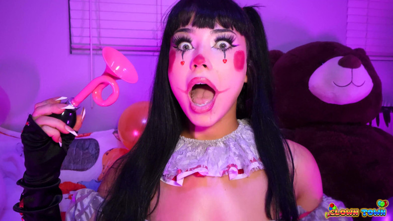 Nasty Sluts Studios: Clown town ep.5 süße beca barbie ist eine verrückte sperma-hure