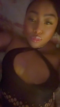 Tachinare sexy și seducătoare a unei zeițe groase! pur și simplu curbată și delicioasă