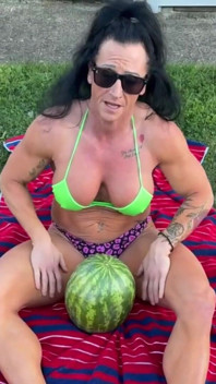 Muscle MILF Kandys Watermelon Crush Domination