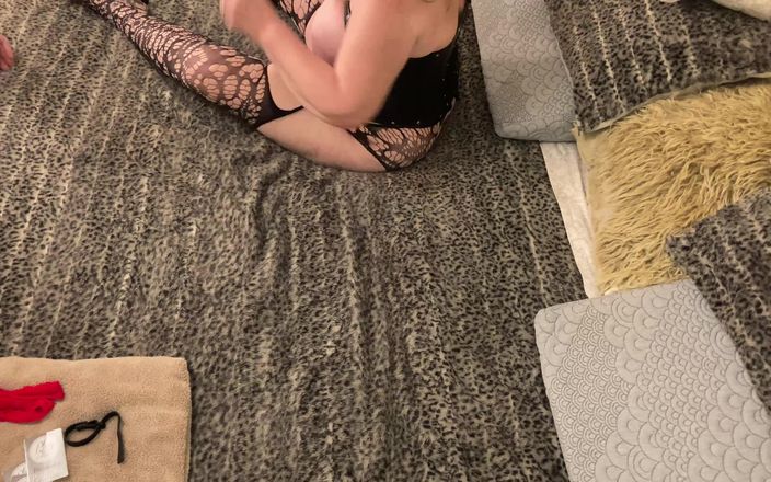 Carmen Angel: Oma carmens sexy kartenspiel teil ii