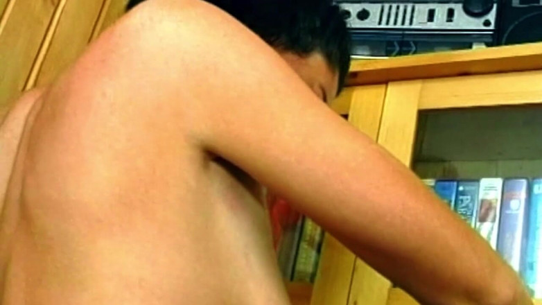 Deutsche Amateur Pornos: Steamy Sauna Threesome Mature Slut Double Penetrated Hard