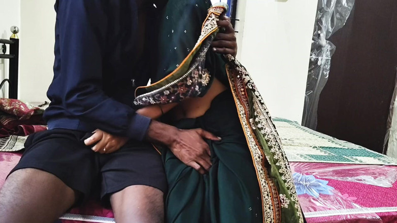 Viralcouple76: Desi 18 anni sorellastra prima volta sesso! Scopata di stretta