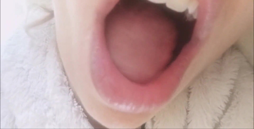 savannahamatoriale: My Mouth Is Ready to Eat You Slowly but Firmly