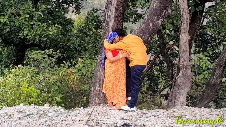 Topxxxcouple: Наслаждательное видео траха бхабхи деревни дези