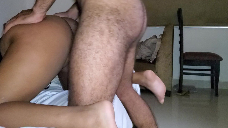 Hardcorelove1: 饥渴的继女被狠操