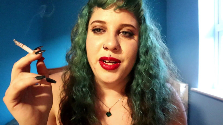 Goddess Kinx: Asmr șoptit fumat tachinare: stroke pentru țâțele mele și spermă când am stinge