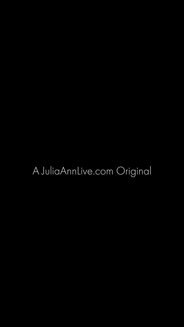 Julia Ann: Sexy ducha seducción
