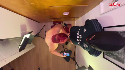 GLORYHOLEGAYS: Wei upíři s předkožkou vysávají xxl monstrum do 40 minut mega...