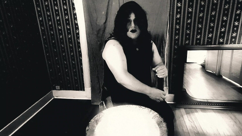 Tongue Lashor 69: Fată solo