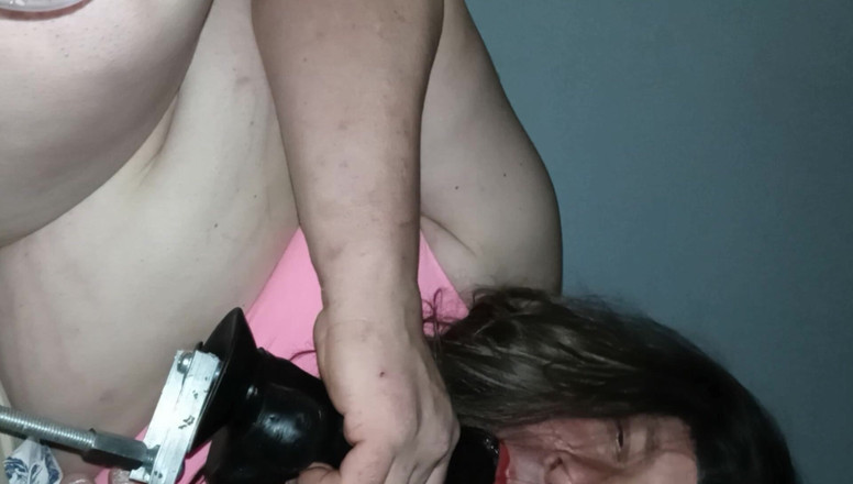 MikeysuckanyBBC: Kendini seven