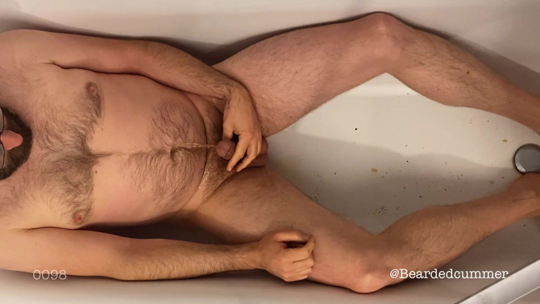 Beardedcummer: 털이 무성한 보지를 따먹어