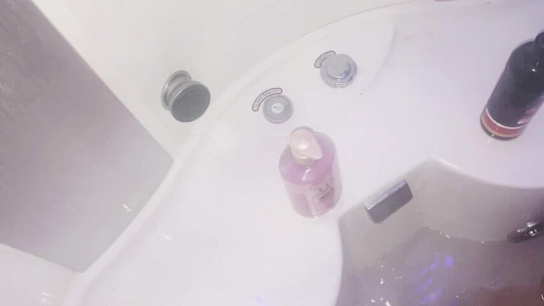 Six my and wife: ナウシックス