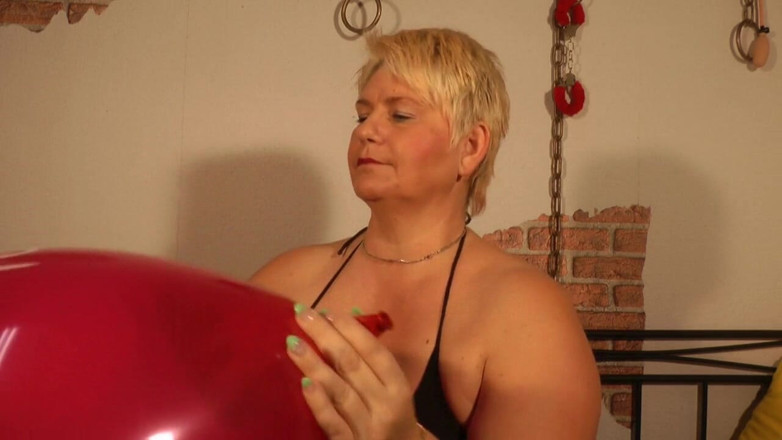 Anna Devot: Annadevot - belon merah terang