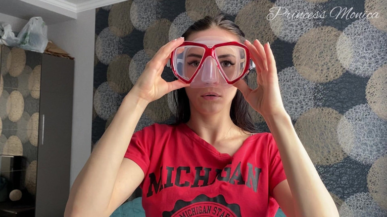Princess Monica: Duikmasker fetisj