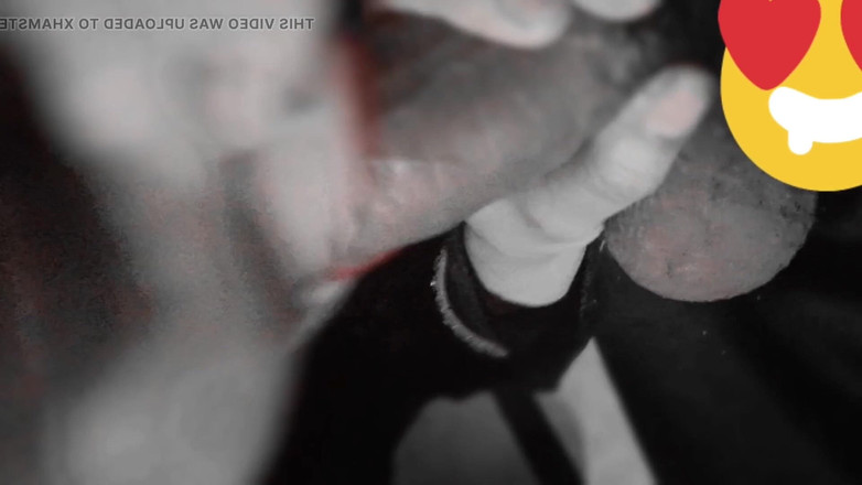 Hot Sis: Latika saje ptáka nevlastního bratra a bere celého ptáka do úst