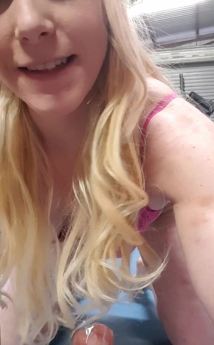 Michellexm: Yay Nové hračky! Těším se, až je vyzkouším a videa...