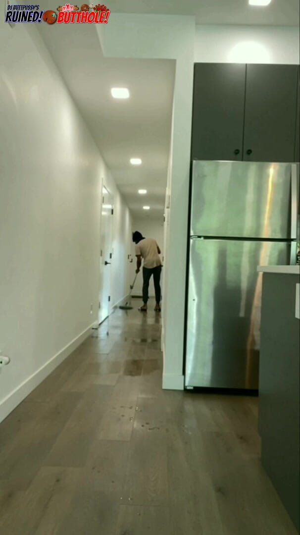 Ass Monkey: Прибирання з його дупою, як хороша сука - в головній ролі dj buttpussy