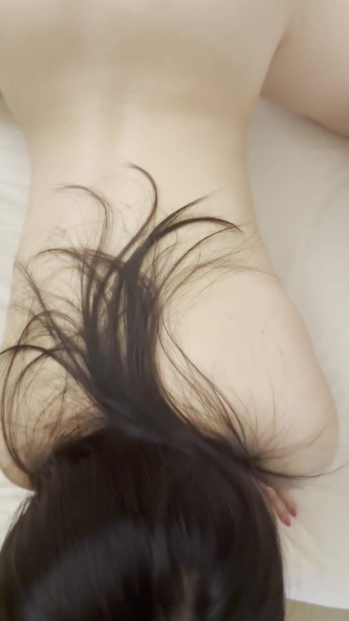 AsianHoneyAss: Bakış açısı Asyalı hatun sakso çekiyor ve dölleme için büyük zenci...