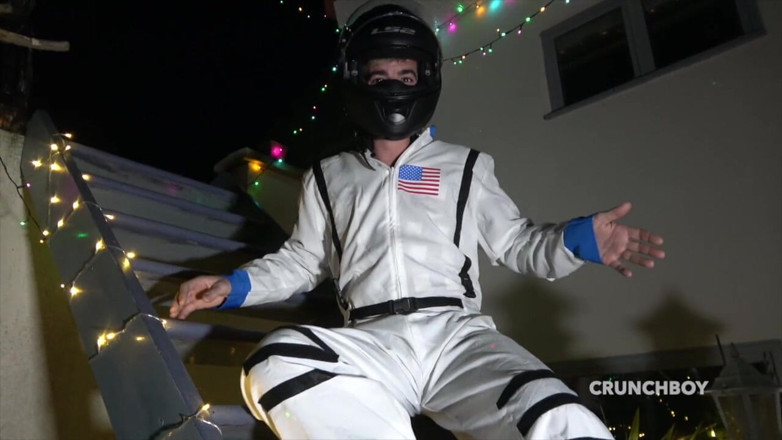 Gaybareback: Funny porn, the moon boy fucked by Kevin David outdoor