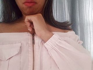 PATY PATY: Masturbação feminina da enteada mostrando sua buceta raspada ficou bonita !!