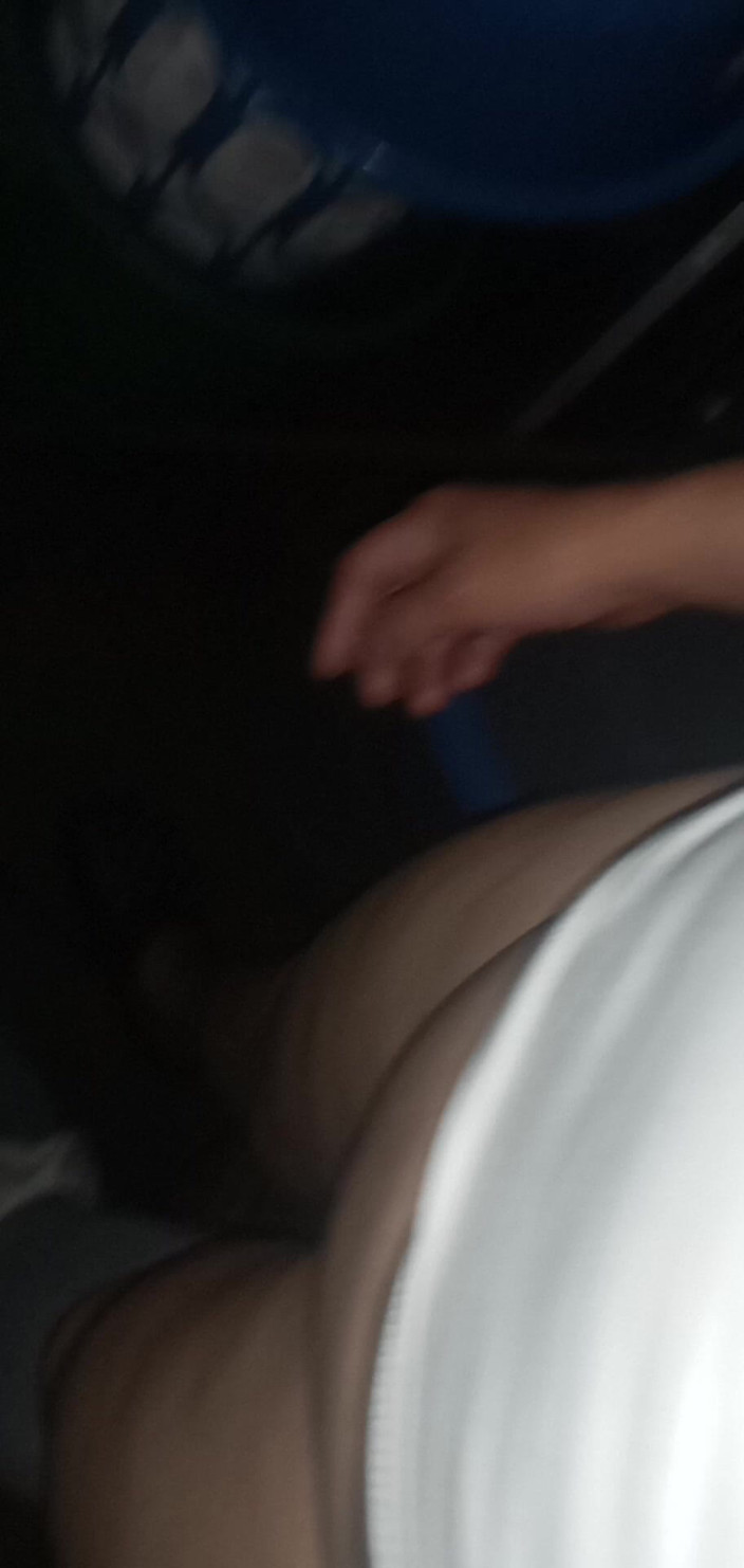 E-Alfa: Služka šuká