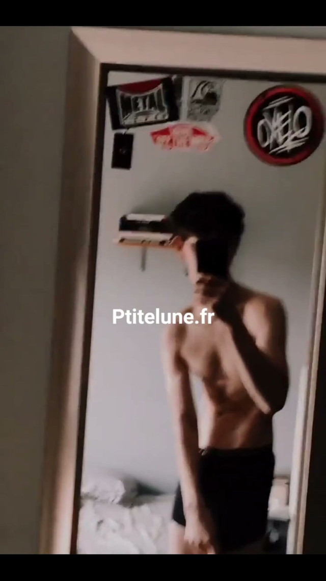 If It Were Your Hand That Caressed Me, That Would Be Better, Wouldn't It? (Ptitelune) If It Were Your Hand That Caressed Me, That Would Be Better, Wouldn't It? (Ptitelune)