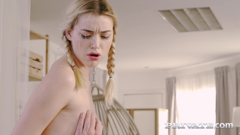Private.com: Anny Aurora pijama partisinde sürpriz bir sikişiyor